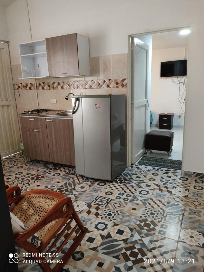 Home To Go Hostal Apartamentos Cali Esterno foto