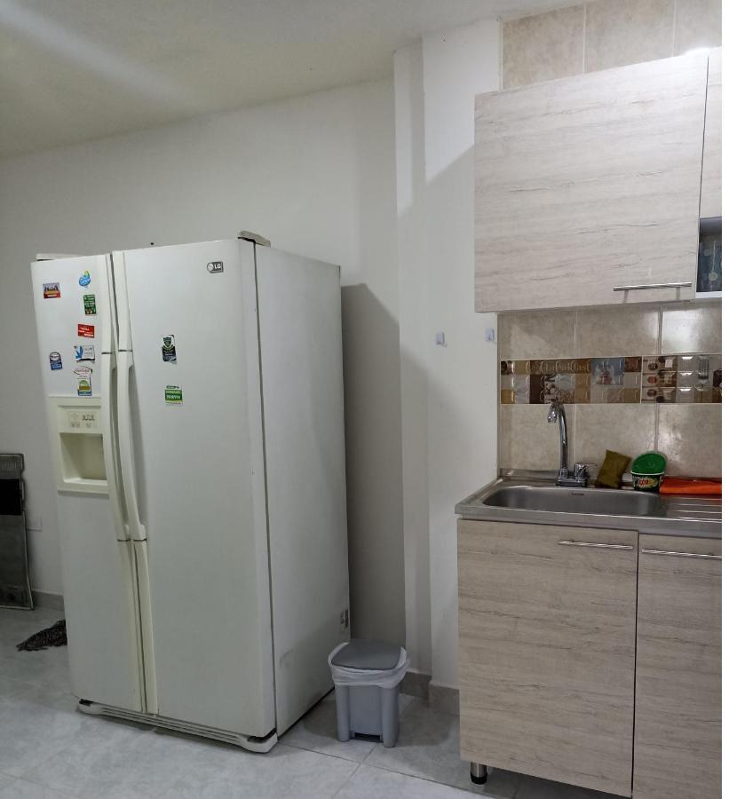 Home To Go Hostal Apartamentos Cali Esterno foto
