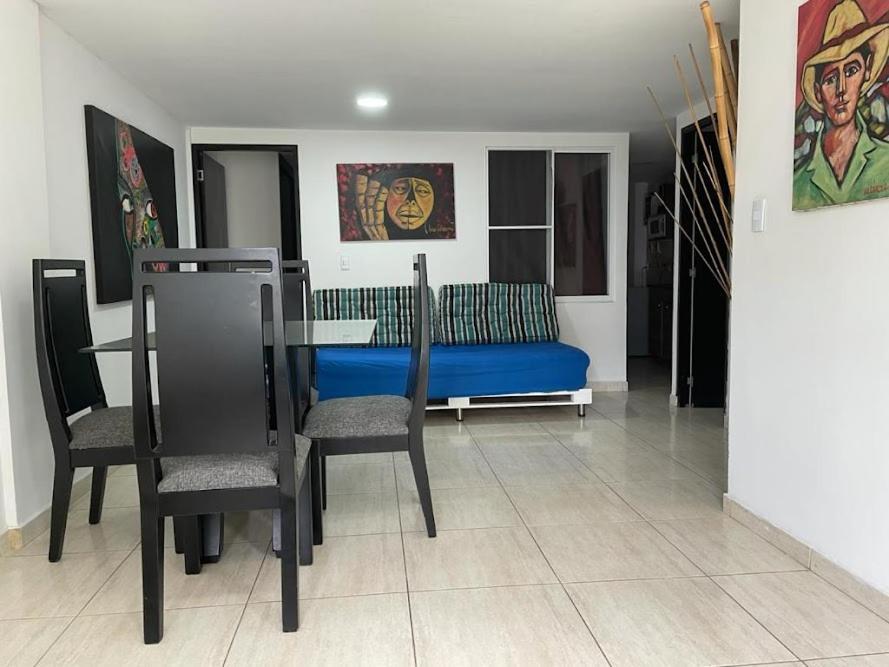 Home To Go Hostal Apartamentos Cali Esterno foto