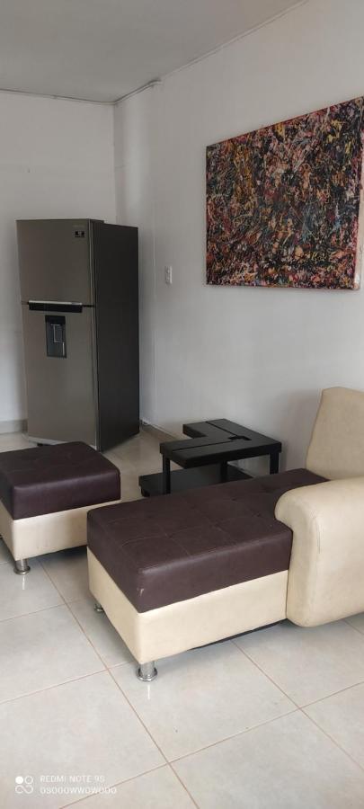 Home To Go Hostal Apartamentos Cali Esterno foto