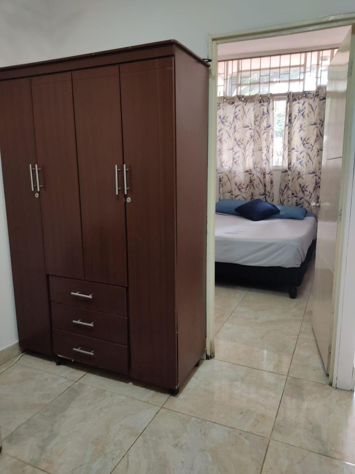 Home To Go Hostal Apartamentos Cali Esterno foto