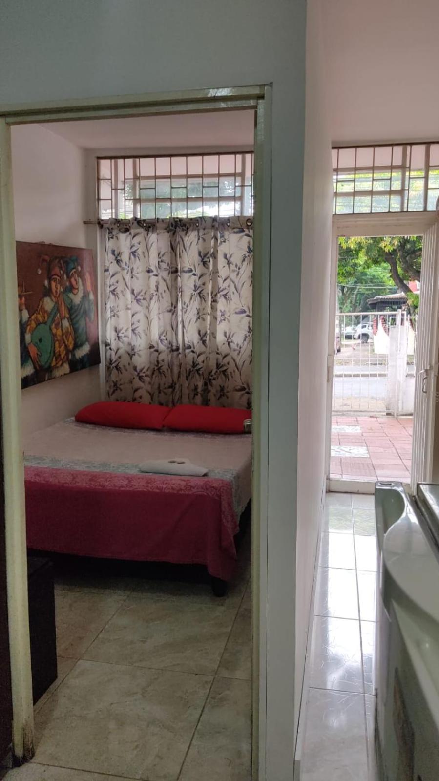 Home To Go Hostal Apartamentos Cali Esterno foto
